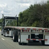 FlatBedTruck